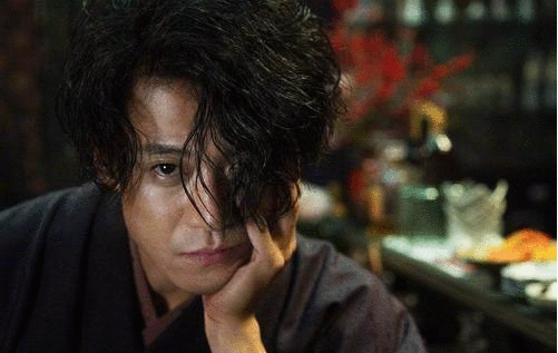 黄晓明|最“佛系”经纪公司: 收入只靠一个艺人, 老板探班要他要坚持住