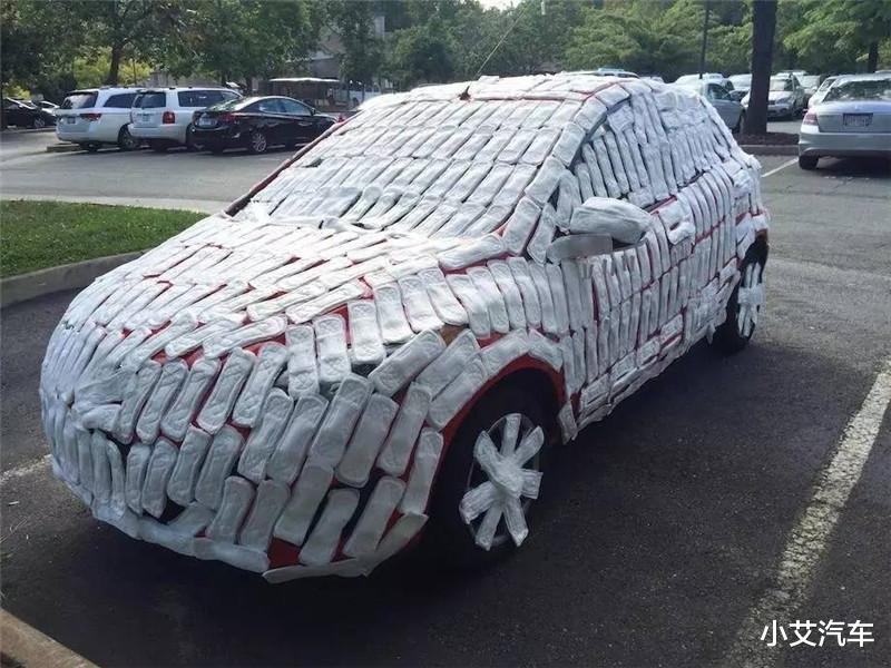 丰田卡罗拉▲排气管塞钢丝球早已过时,车位被占还得“颜面尽失贴”出手,网友:无情!