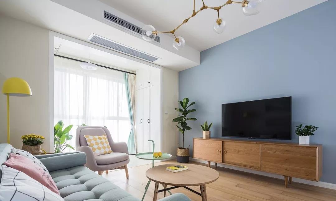 ▲现在的年轻人都这么装电视背景墙了！