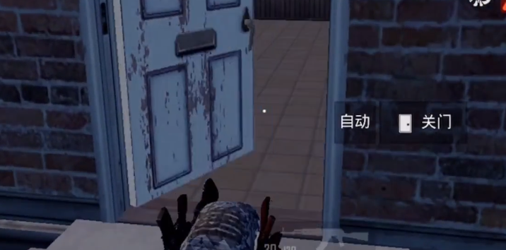 「和平精英」和平精英：倒地后你会做什么？菜鸟等死，大神这样做！