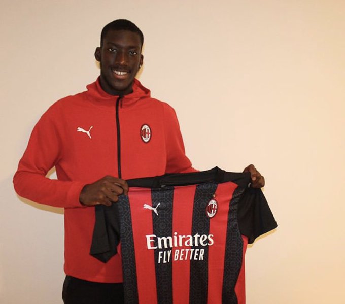 AC米兰|16进14出，AC米兰的3000万欧元，你知道都买了些谁吗？