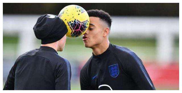 埃弗顿|9月8日足坛转会汇总，埃弗顿2500万签J罗，曼联卖8人筹钱