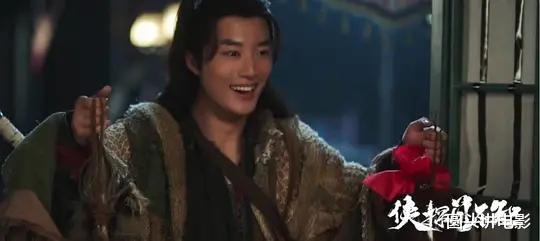 『锦衣之下』继《锦衣之下》后，又一悬疑古装热播，口碑炸裂，网友：看得上瘾