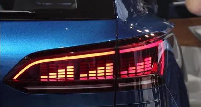 「大众汽车」大众又一“王炸”，时速达到222，配混动+油耗2.7L，就等价格了