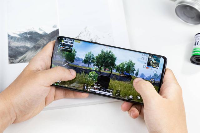 「一加科技」现在换5G手机是最佳时机吗？深度体验两个月后我说说心里话