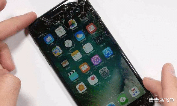 [贴膜]新买的手机要不要贴膜? 专家痛心: 浪费了研发人员的心血