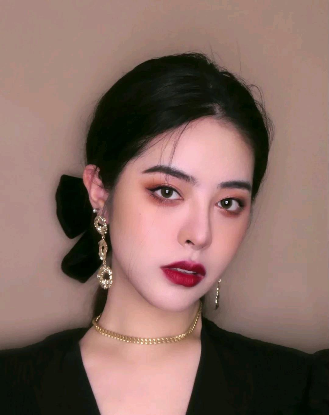 眼霜|9款眼霜解析:20用小棕瓶,30用菁纯,CBP一般人用不起