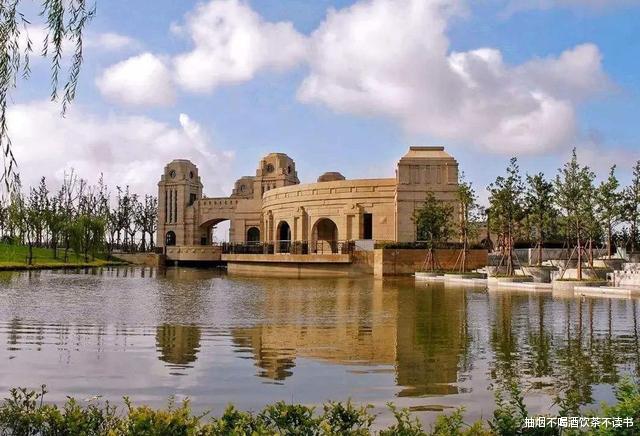 「招聘」大学教师：中等成绩考生怎样选专业，别看榜样，要看企业怎么用你