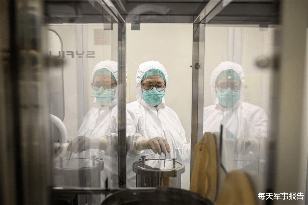 『美国』确诊人数突破400万，中方传出“捷报”响彻全球！特朗普最担心的事发生