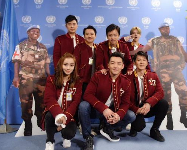 c位|苦熬八年终成C位，人气却垫底，网友：他不适合当《奔跑吧》队长