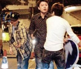 曾志伟|2006年，曾志伟谭咏麟机场互骂险些动手，原因令人费解