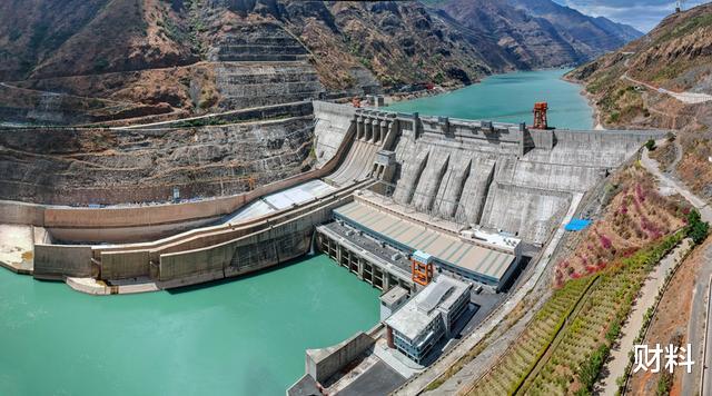 李河君|他曾是中国首富，身价高达1600亿，如今财富缩水1500亿成老赖