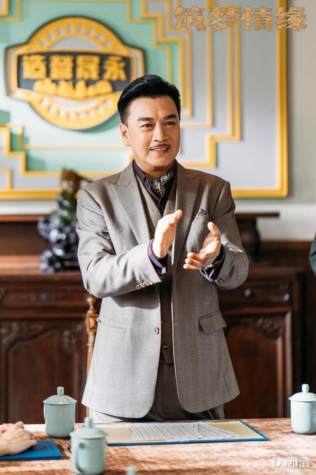 章申|星二代童星出道，颜值不输许亚军却戏红人不红，曾走过弯路，如今58岁越来越帅