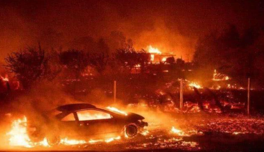 #美国#凌晨1点美国传出一声巨响，5.4万人连夜撤离，是天灾还是人祸？