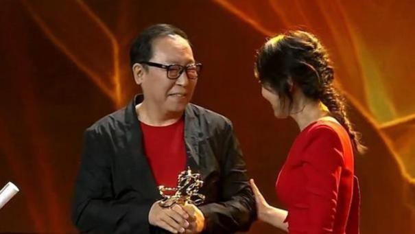 倪大红|倪大红:曾因太丑无戏可演,娶倪萍亲妹妹,婚后30年恩爱至今
