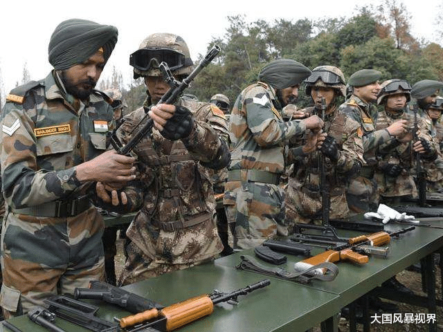 『t-90』事情闹大了105人死亡，巴铁一举摧大批T90坦克，莫迪最担心的发生