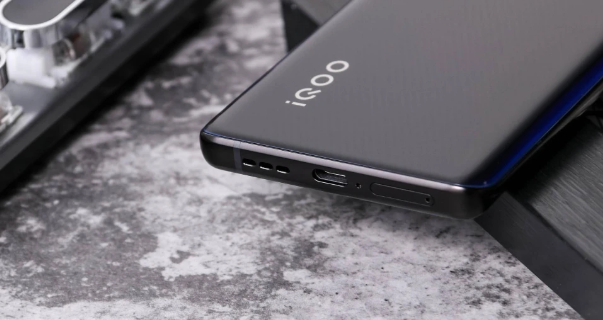 iqoo|超越小米和OPPO,5G手机诞生“价格屠夫”,充电速度全球第一