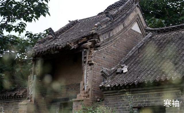 寒袖|郑州钉子户坚决不拆，拒绝88亿补助后，把自家祖宅变成文物建筑！