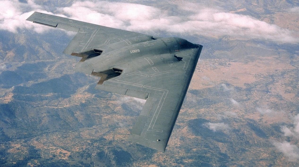 「b-2轰炸机」美国B2轰炸机到底有多厉害?今天一次性搞清楚