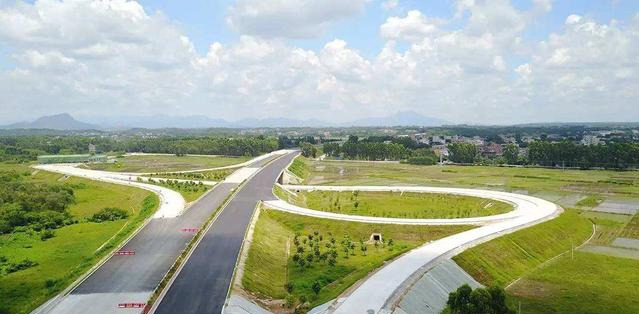 旅行|汕湛高速即将全线通车，途径多个旅游风景区，或成公路旅行新方式