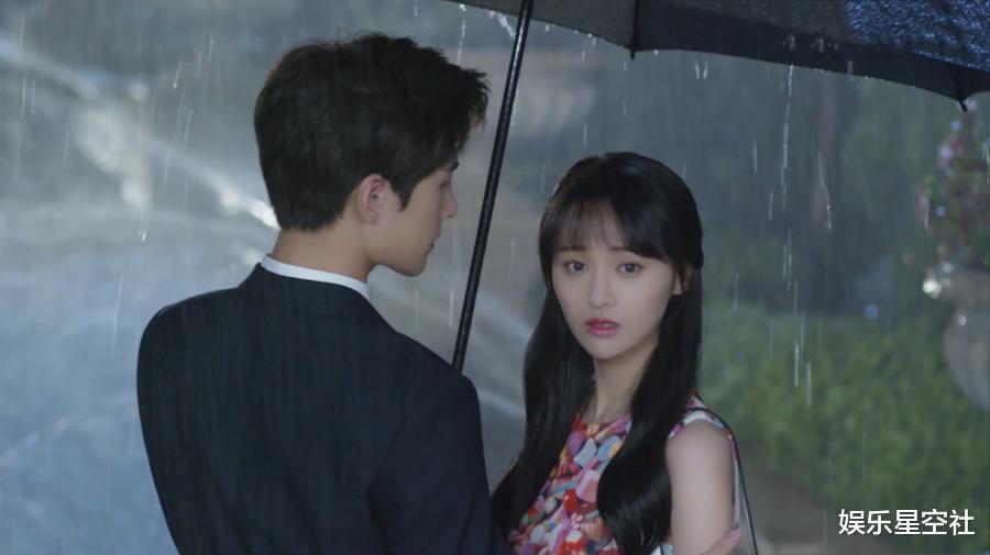 「微微一笑很倾城」《微微一笑很倾城》过去4年，男一没了消息，男二没火，男三如今红到发紫