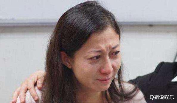 成龙|1999年,吴绮莉为了成龙曝光小龙女,林凤娇的反击堪称教科书