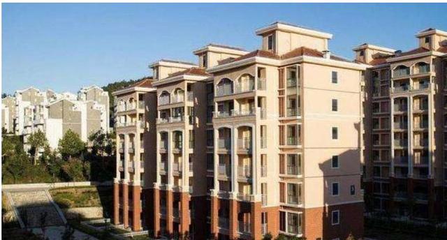 买房选“东户房”还是“西户房”？内行人一句点醒：原来选错了