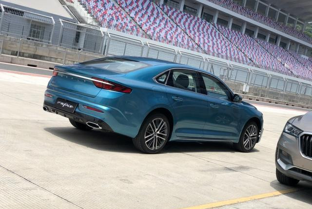 轿车|李书福又憋大招!长近4米8,比雅阁更气派,下半年就上市