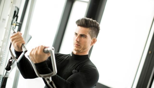 黄芪：肾功能“较弱”的男人，身上通常有5个表现，希望你一个都不占