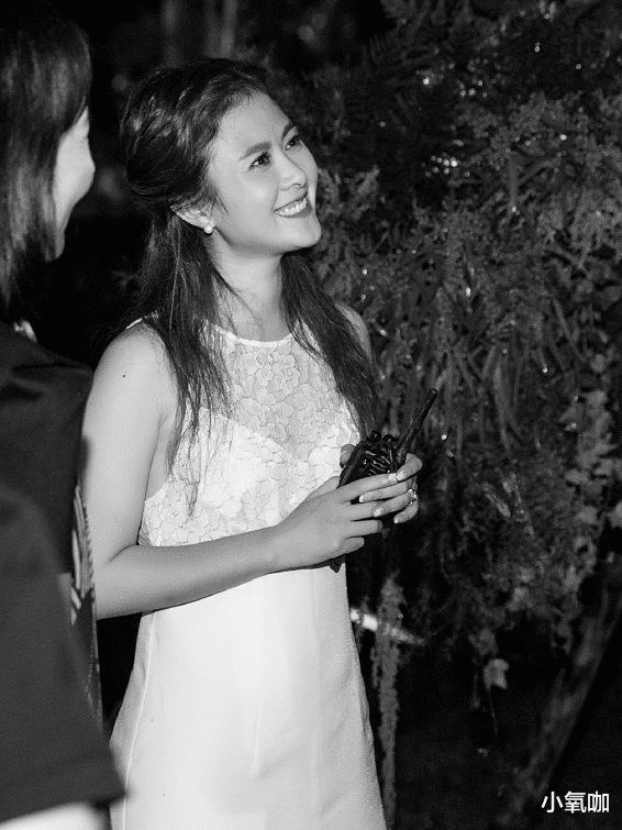 沈腾|原来她就是沈腾的老婆！盛世美颜撞脸关之琳，难怪男方一直藏着她