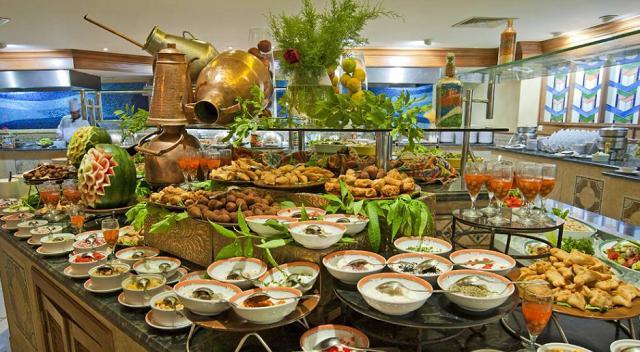 自助餐|吃自助餐，从不拿“这4种”餐品的，服务员一看：这怕是个内行人