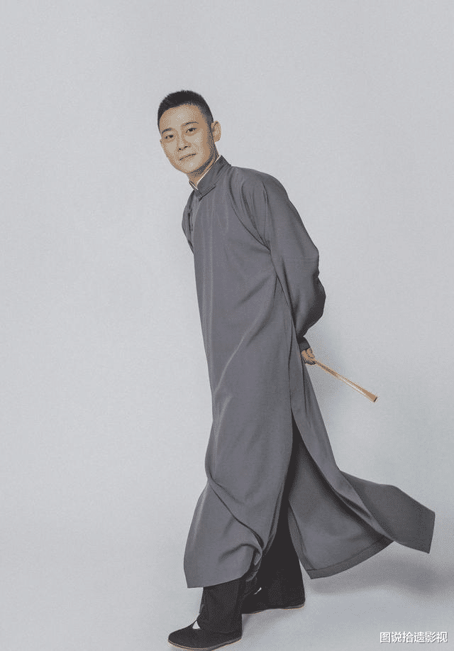 德云社：德云社：军师一位，使者两名，四位护法，八大金刚