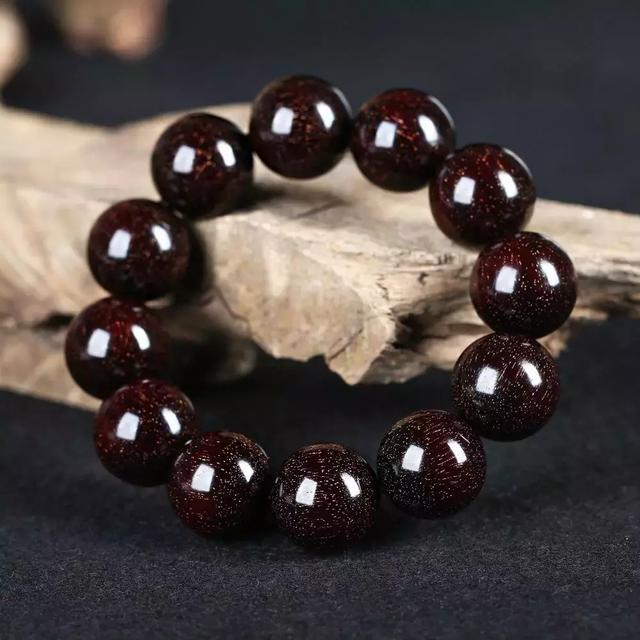 『紫檀』一生只能玩一条手串,你会选哪一条