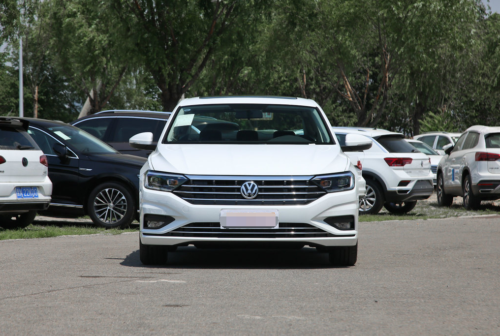 大众汽车|大众又成功了！30天大卖21393台，油耗5.5升，标配EA211发动机