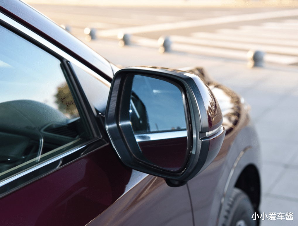 本田CRV|本田又一“走量王”！比CR-V有质感，后排放倒就是双人床，油耗4.9升