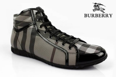 |京东售假屡遭品牌方打脸撇清“未授权”，“假货之锅”谁背？