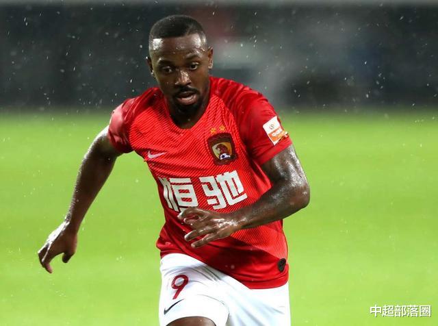 『国足』就在今天！恒大无血统归化球员在中国都住满5年，高拉特提前表态