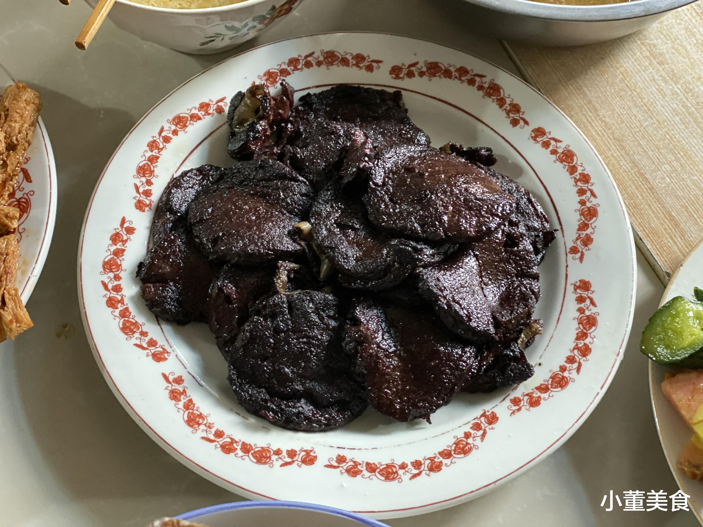 凉拌|中秋媳妇回娘家，老丈人准备十几道菜，晒朋友圈火了，网友：羡慕