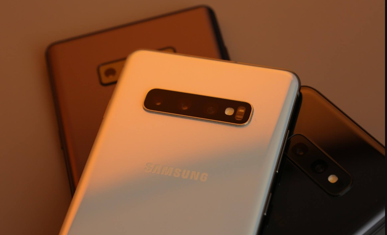 三星galaxy s10|三星S10+贴膜的心痛经历，终于知道了为啥三星在国内这不被待见