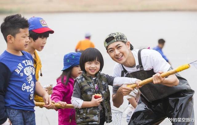 爸爸去哪儿|为什么《爸爸去哪儿》被禁播?看看孩子遭遇了啥,瞬间就明白了