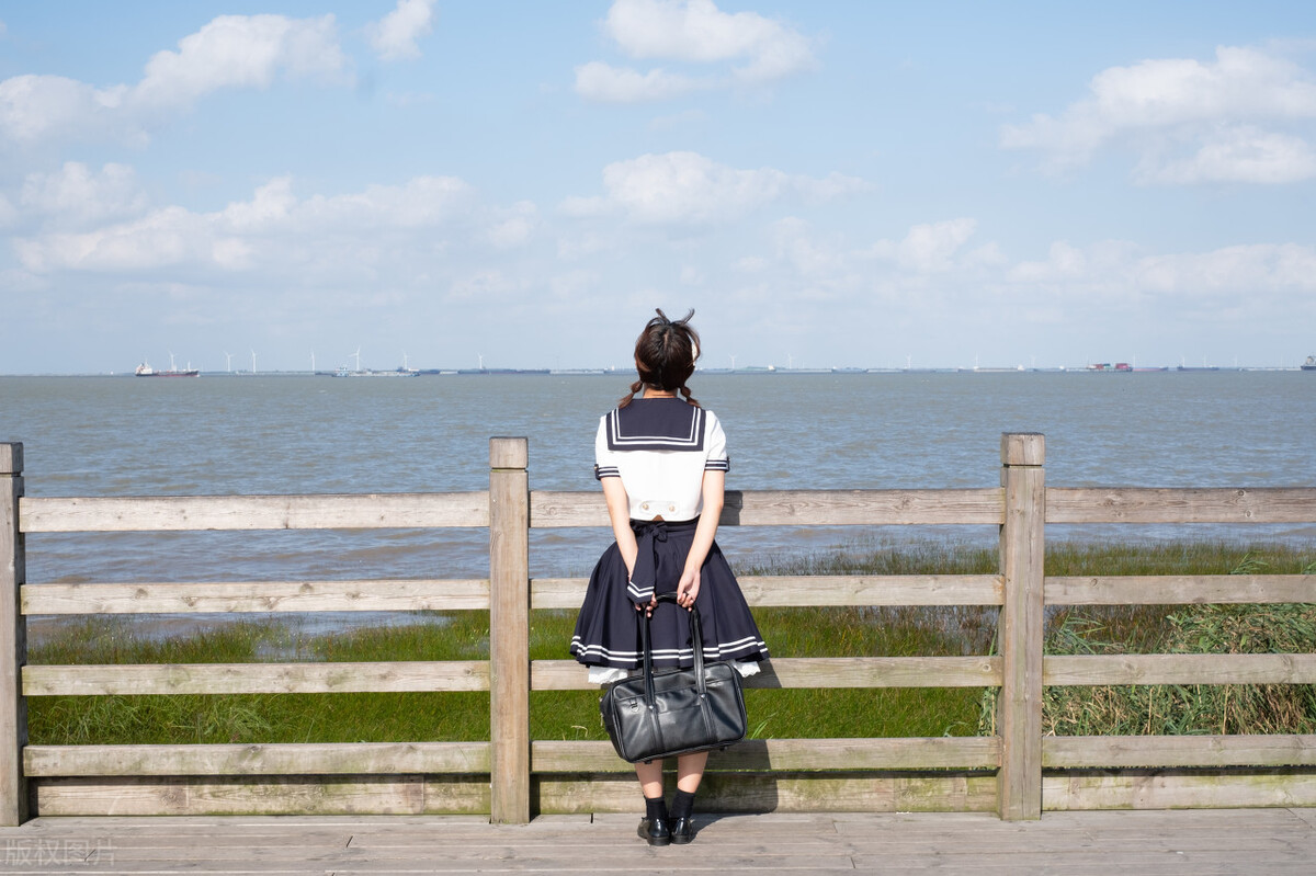 医生|查出艾滋时，我才28岁，无奈转让民宿净亏70万