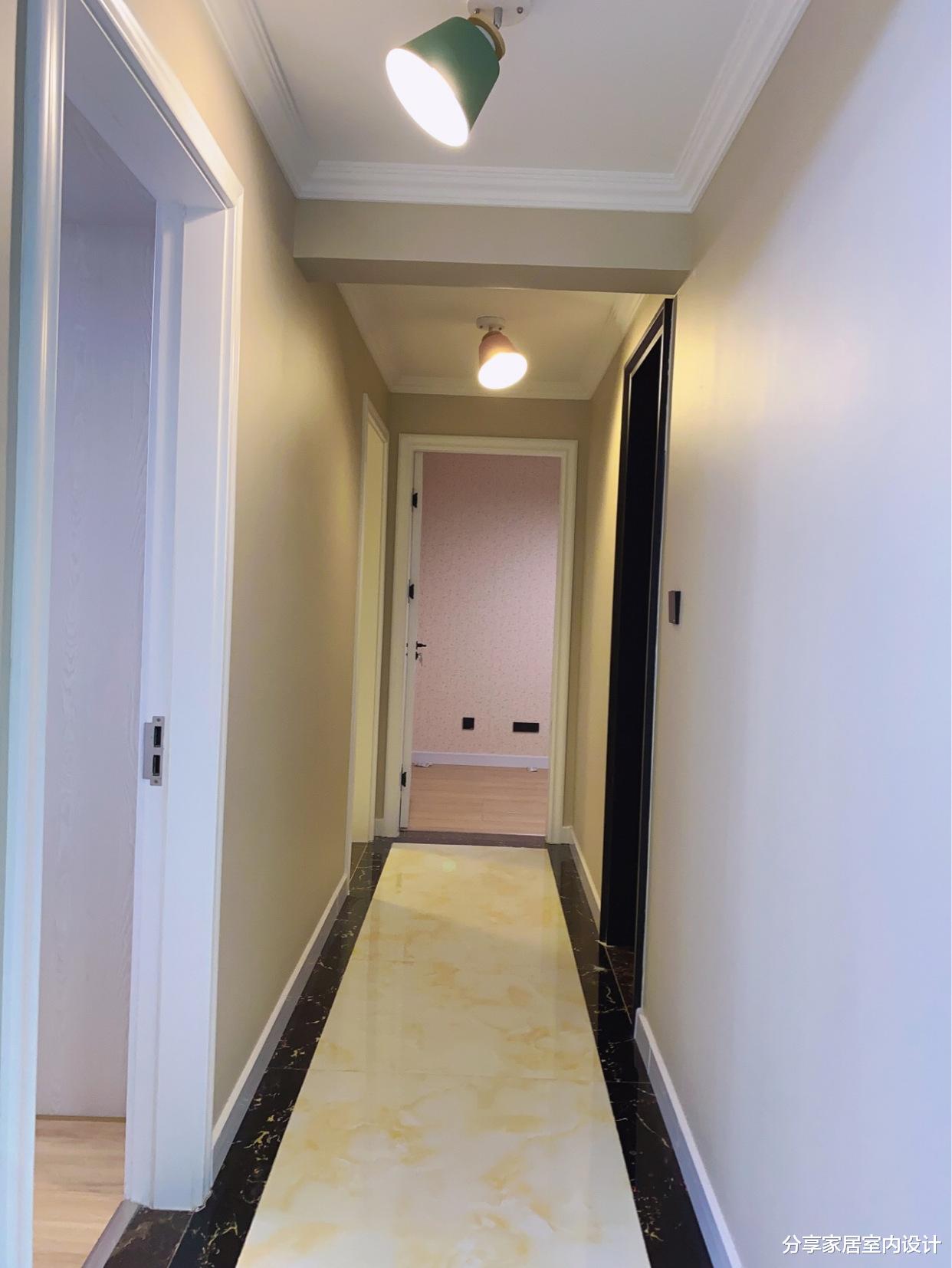 「」自己请工人装修的新房，打扫干净晾着通风中，还没入住，先晒一晒