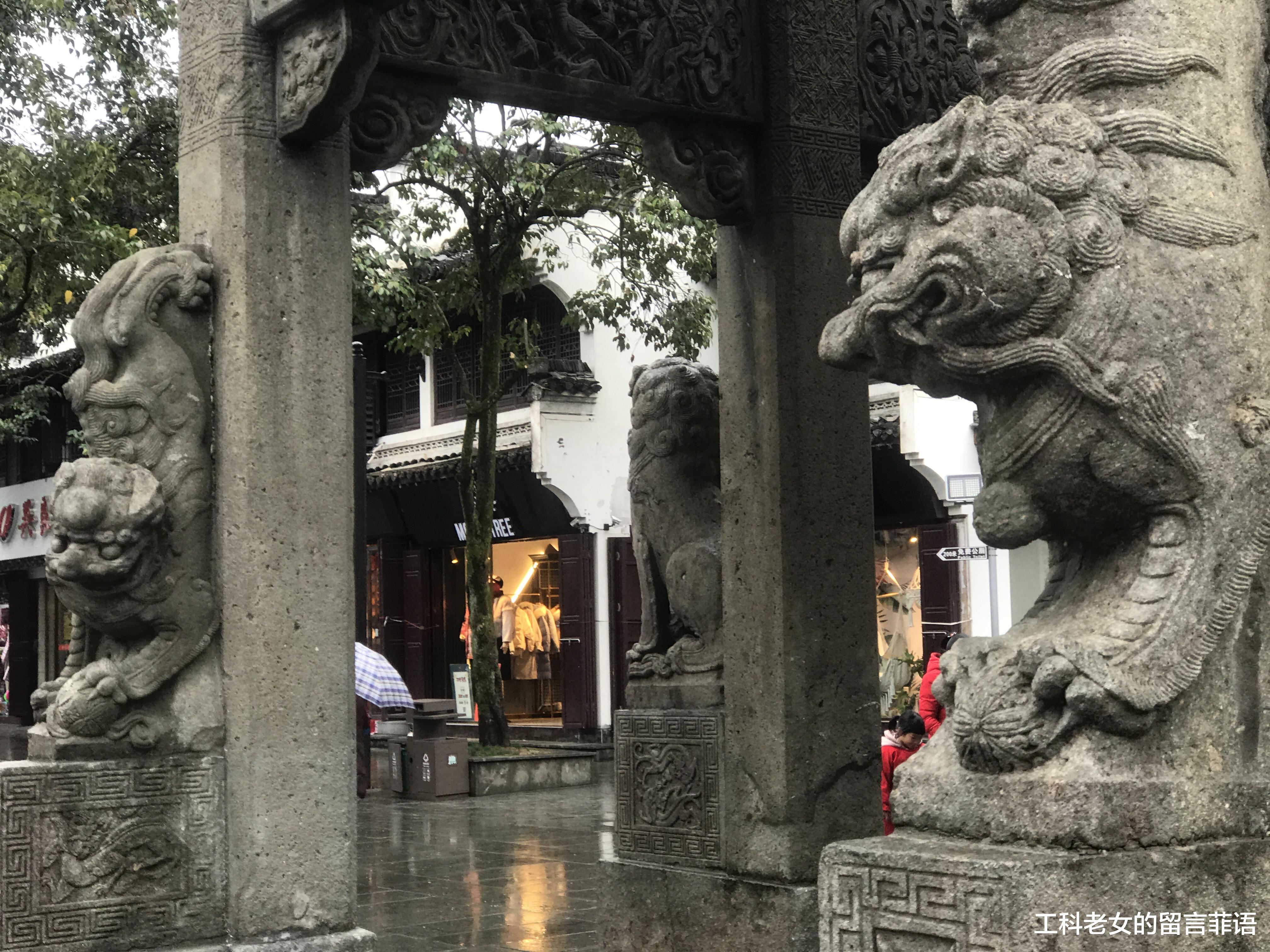 温泉|徽州古城里一座样式全国唯一的牌坊