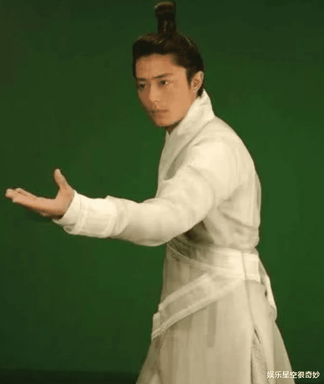 仙剑奇侠传三：原来《仙剑3》的海报是这样拍出来的，看到拍摄过程，龙葵牺牲太大