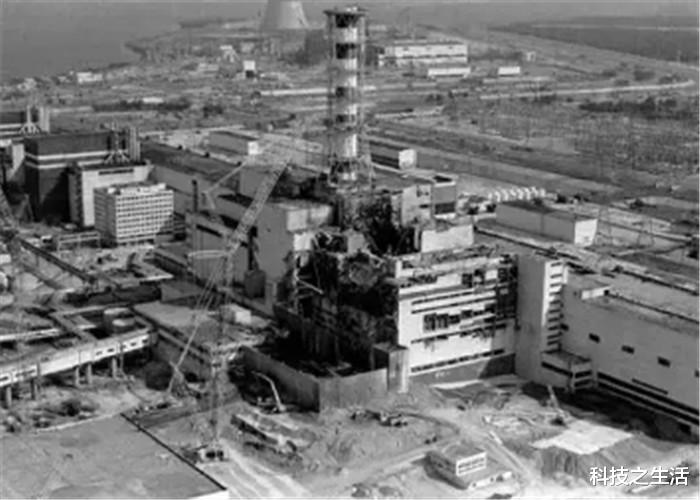 「核辐射」世界上“最毒”的人，死后却只能用铅棺埋葬，这到底是为什么？