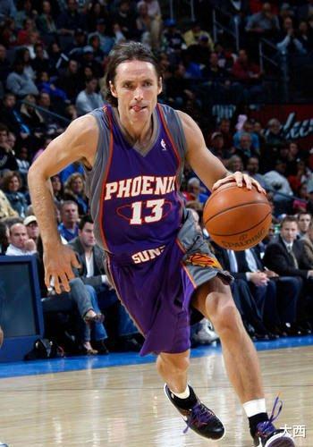 「纳什」26岁还在打替补,30岁被球队抛弃,最终却逆袭成名人堂巨星