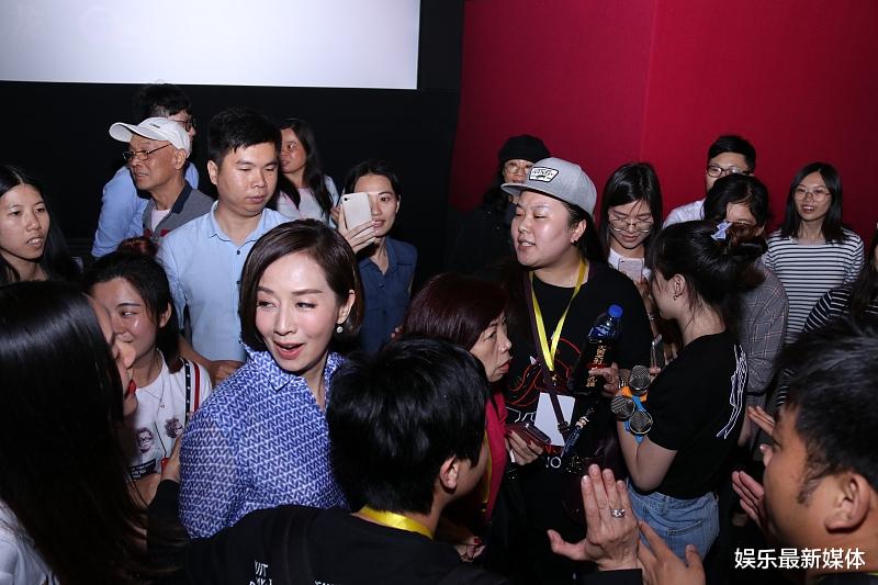 【周星驰】毛舜筠谈周星驰，他是天才，拍戏片场演技震撼到我