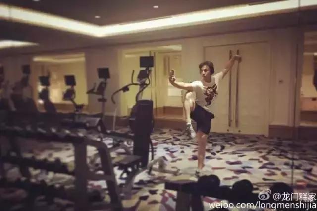 释小龙|32岁释小龙减肥成功看着像18岁，当年被吐槽长残他妥妥帅回来了！