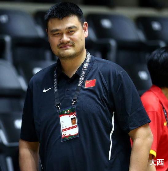 #魔术队#大姚当年2000万收购上海队，到17年卖掉球队，他赚了多少？