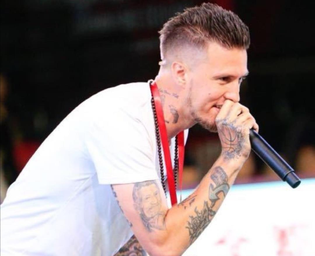 【跑步】第二个“跑步女”诞生，被隔离居然吐槽像坐牢一样，结局大快人心